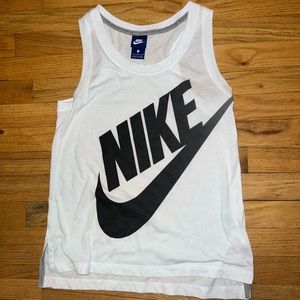 White Nike Tank, Size Women’s Small